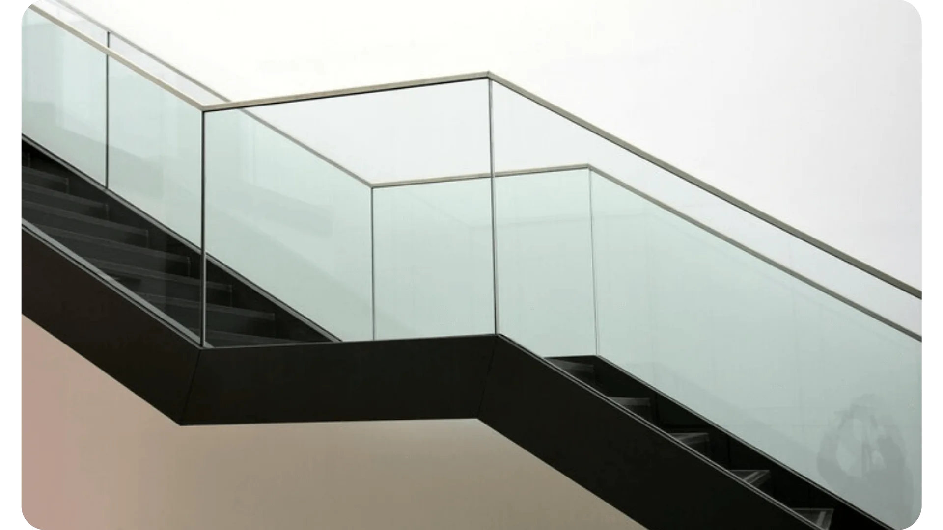 Guarda-corpo em vidro — Squadra Glass Marco CE